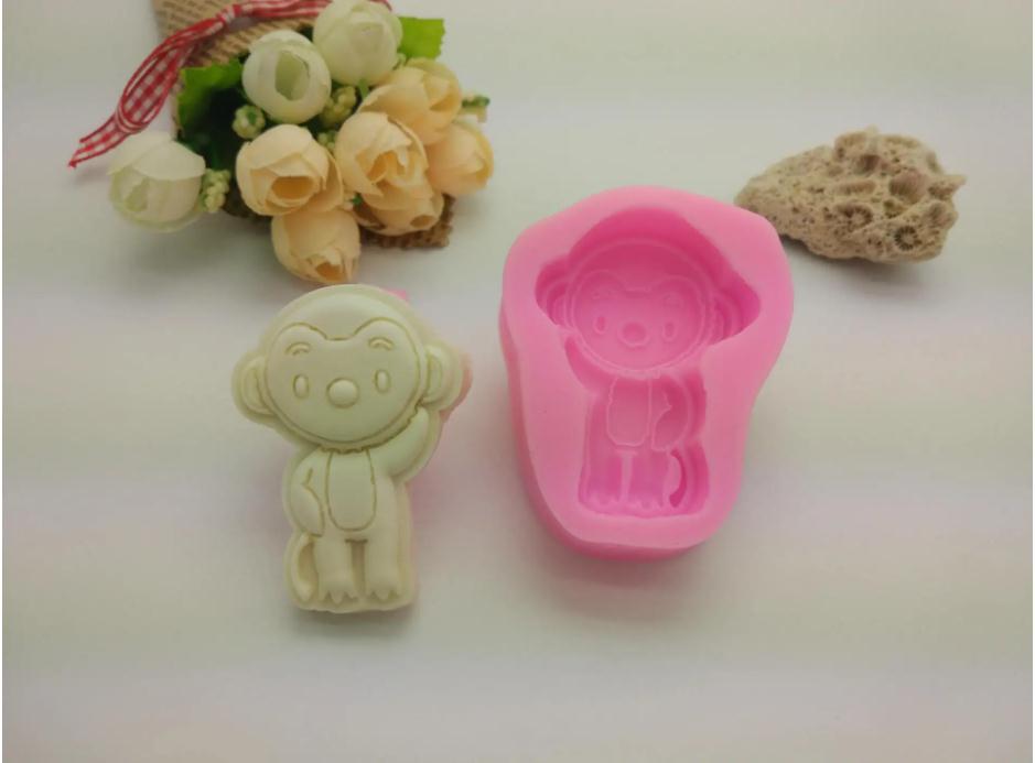 模具硅膠制品用什么才能清洗干凈 ？